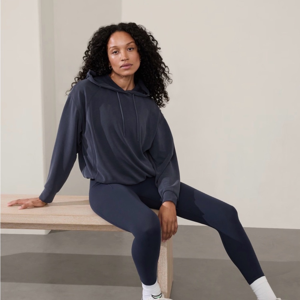 Athleta Seasoft Bubble Hem Hoodie (Navy | Medium)